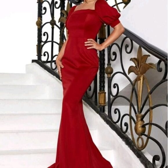 PREMIUM BRAND AND QUALITY BURGUNDY MERMAID SPECIAL EVENT MAXI DRESS - Picture 1 of 11